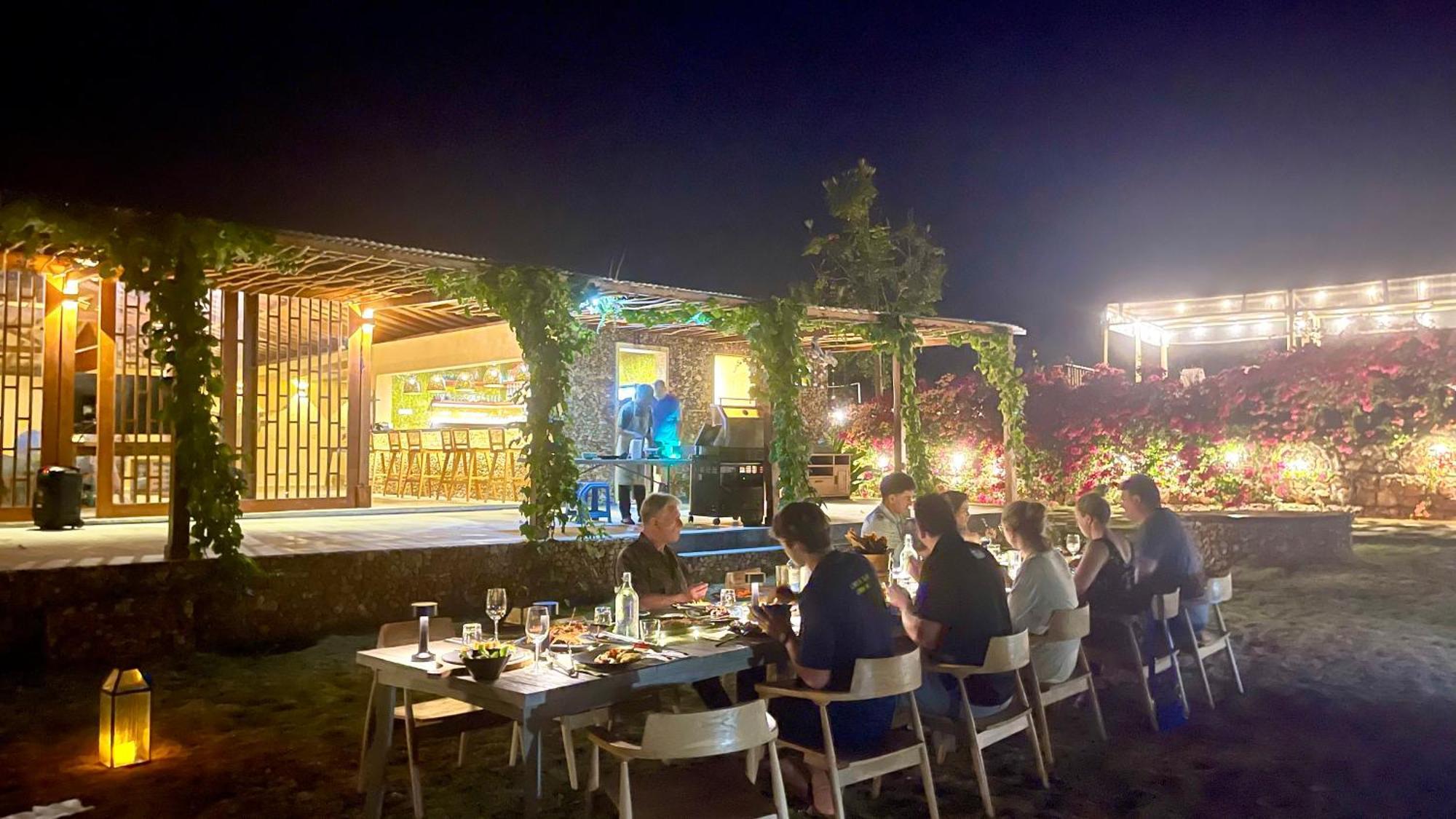 Hotel Lobster Bay Lombok Awang Exterior foto