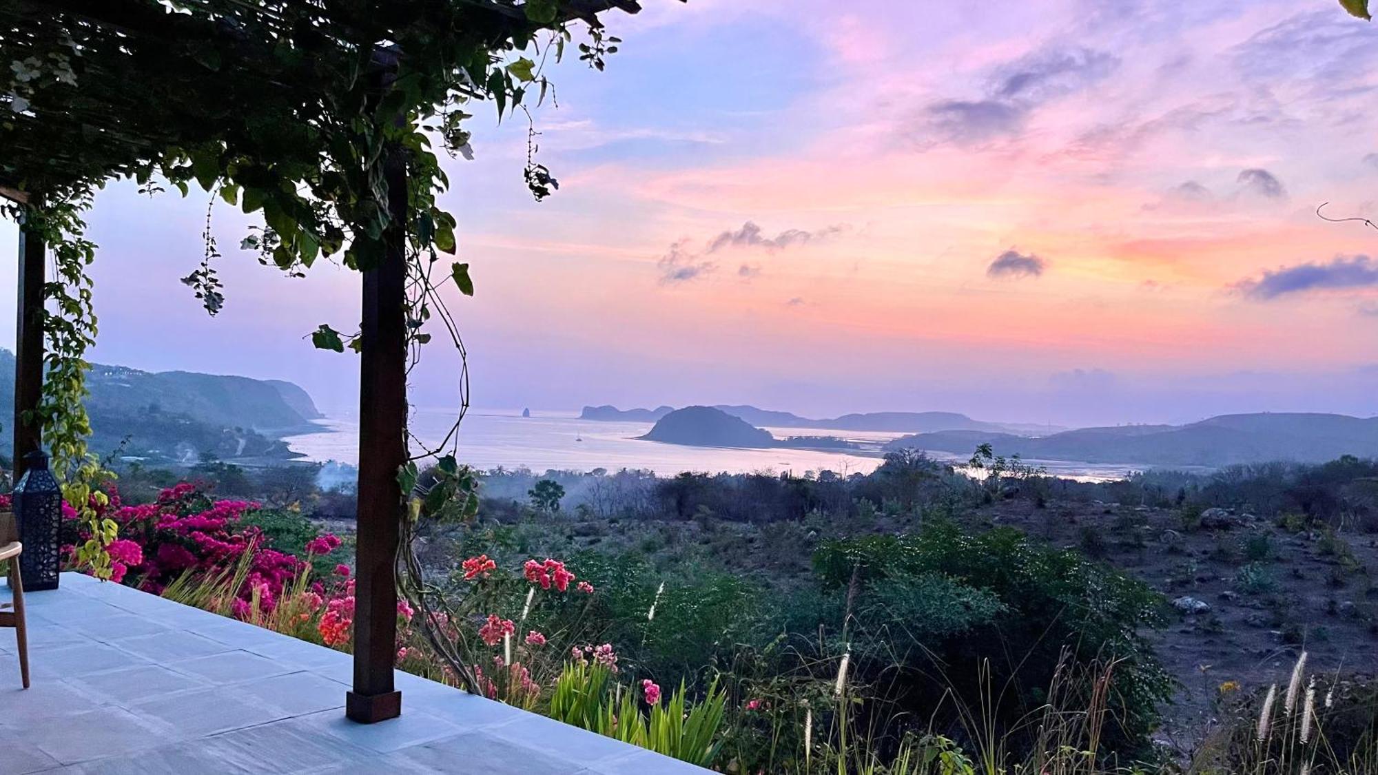 Hotel Lobster Bay Lombok Awang Exterior foto