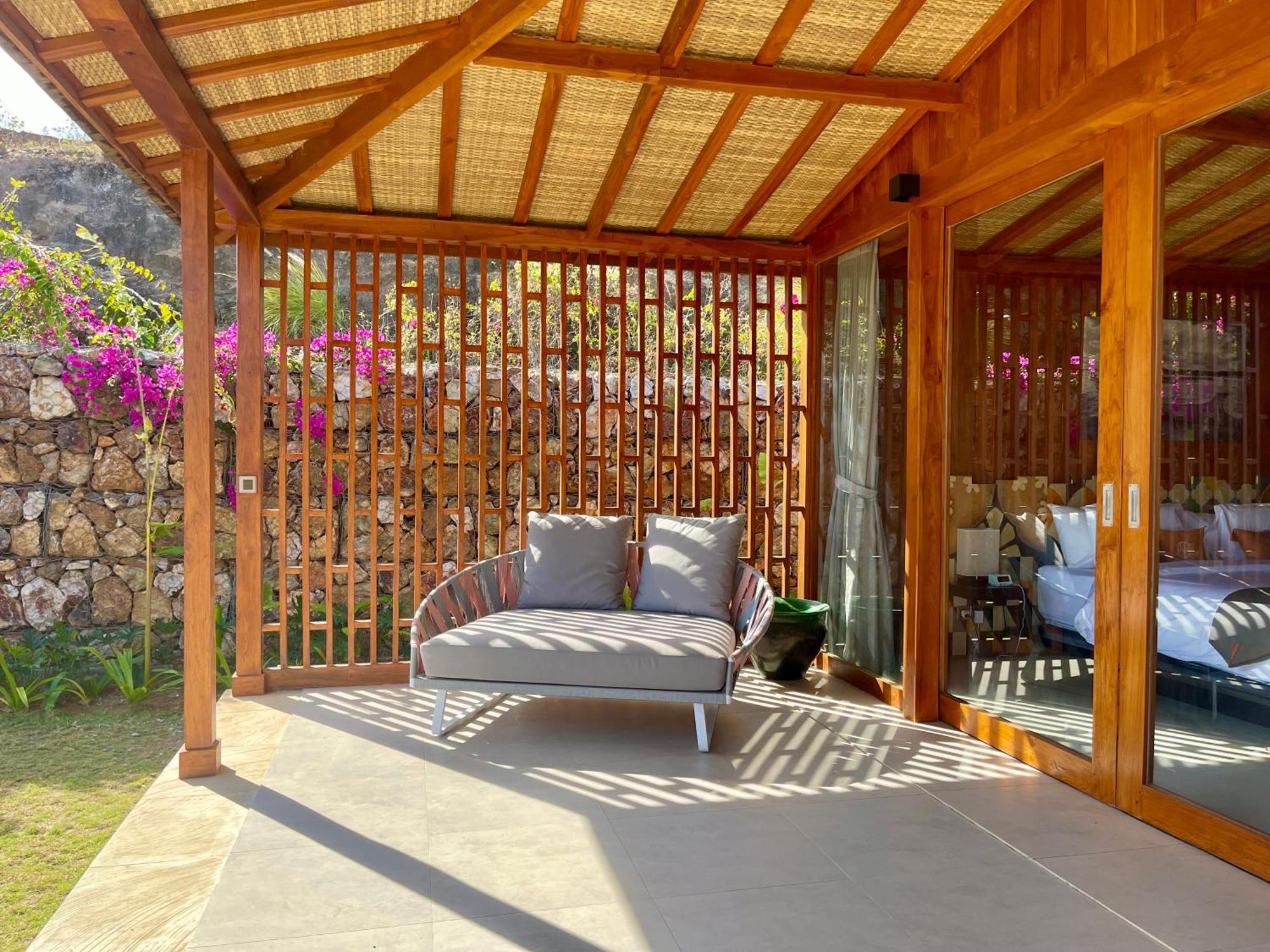 Hotel Lobster Bay Lombok Awang Exterior foto