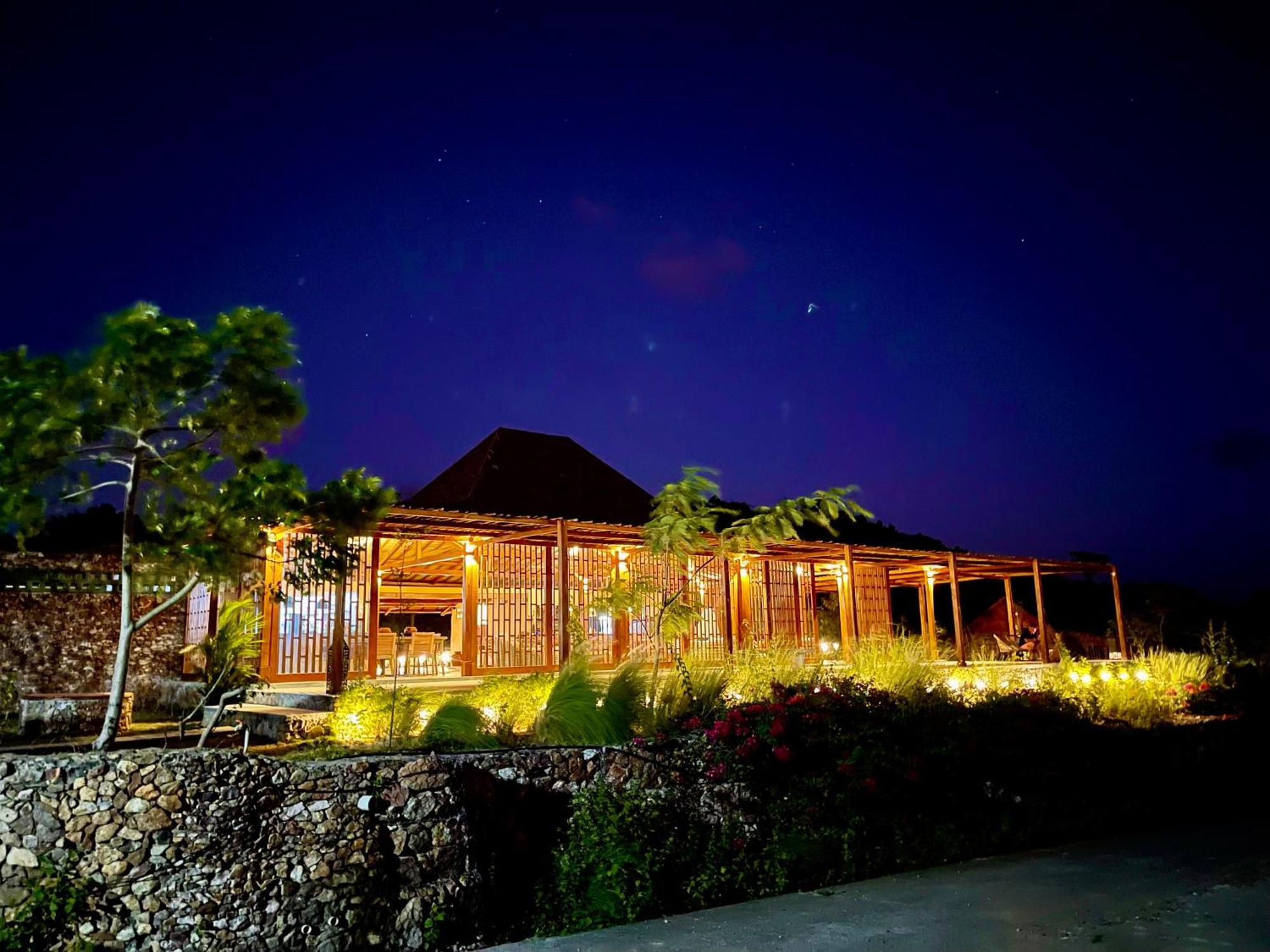 Hotel Lobster Bay Lombok Awang Exterior foto